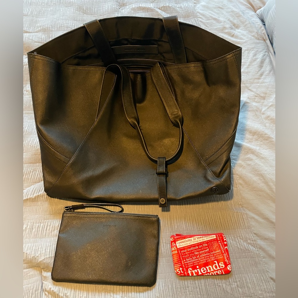 Lululemon Tote w/ Wristlet and Coin Purse
